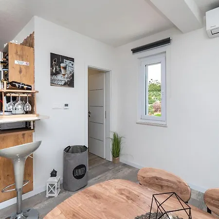 Nikita Penthouse Zaboric