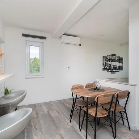 Nikita Penthouse Lägenhet *
