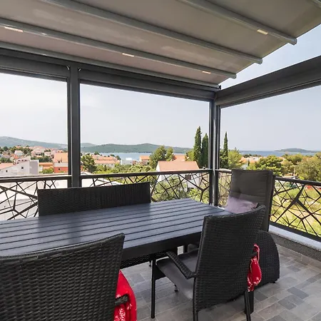 Nikita Penthouse *