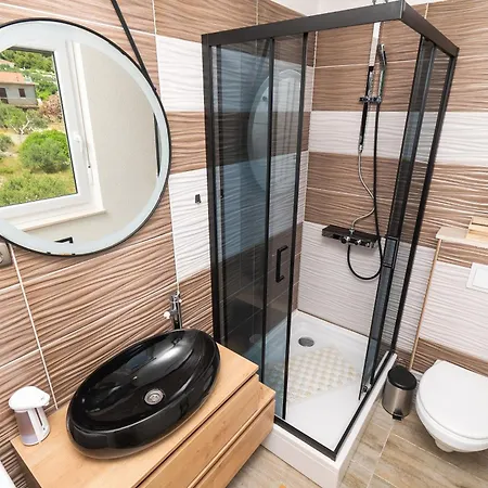 Nikita Penthouse Lägenhet *